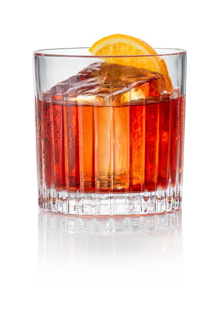 Glamour e sabor em Cannes: Campari revela os drinks favoritos de Juliana Paes, Camila Queiroz e Juan Paiva 10 Juan Paiva — Negroni