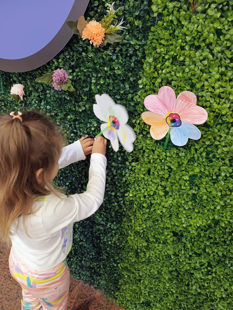 Pátio Alcântara e São Gonçalo Shopping celebram 1 ano de ColorADD na NIAD com experiências interativas e educativas