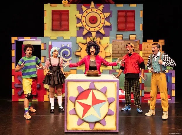 “Torto Arado – O Musical” estreia no Teatro Riachuelo Rio 9 Familia Dindim
