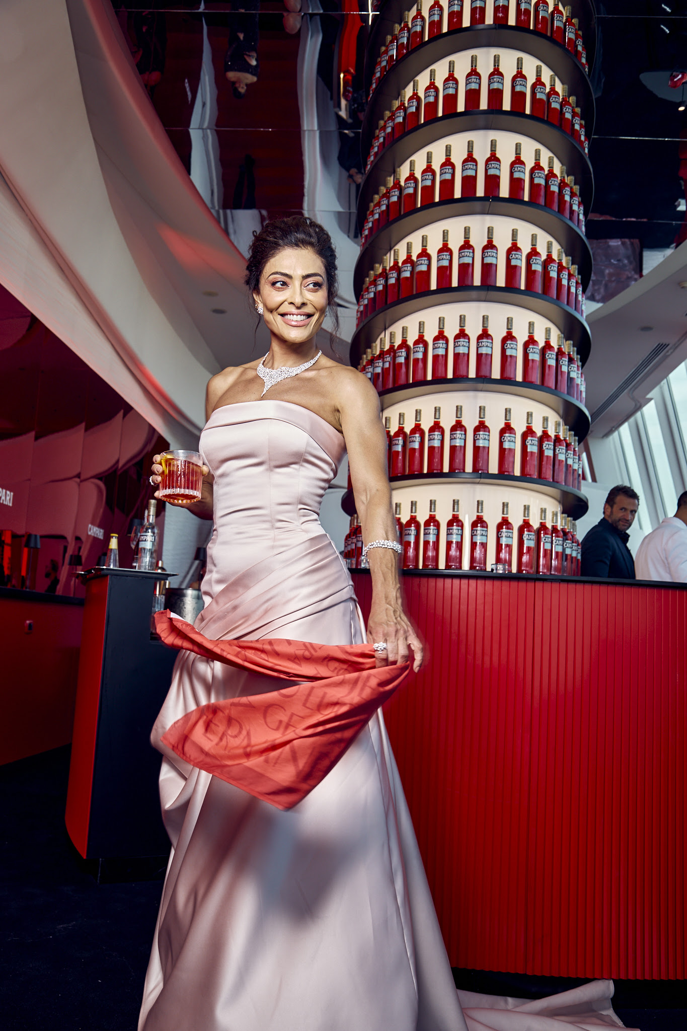 Campari leva o Brasil para Cannes com a campanha "Baseado em paixões reais” 7 Campari leva o Brasil para Cannes com a campanha "Baseado em paixões reais”