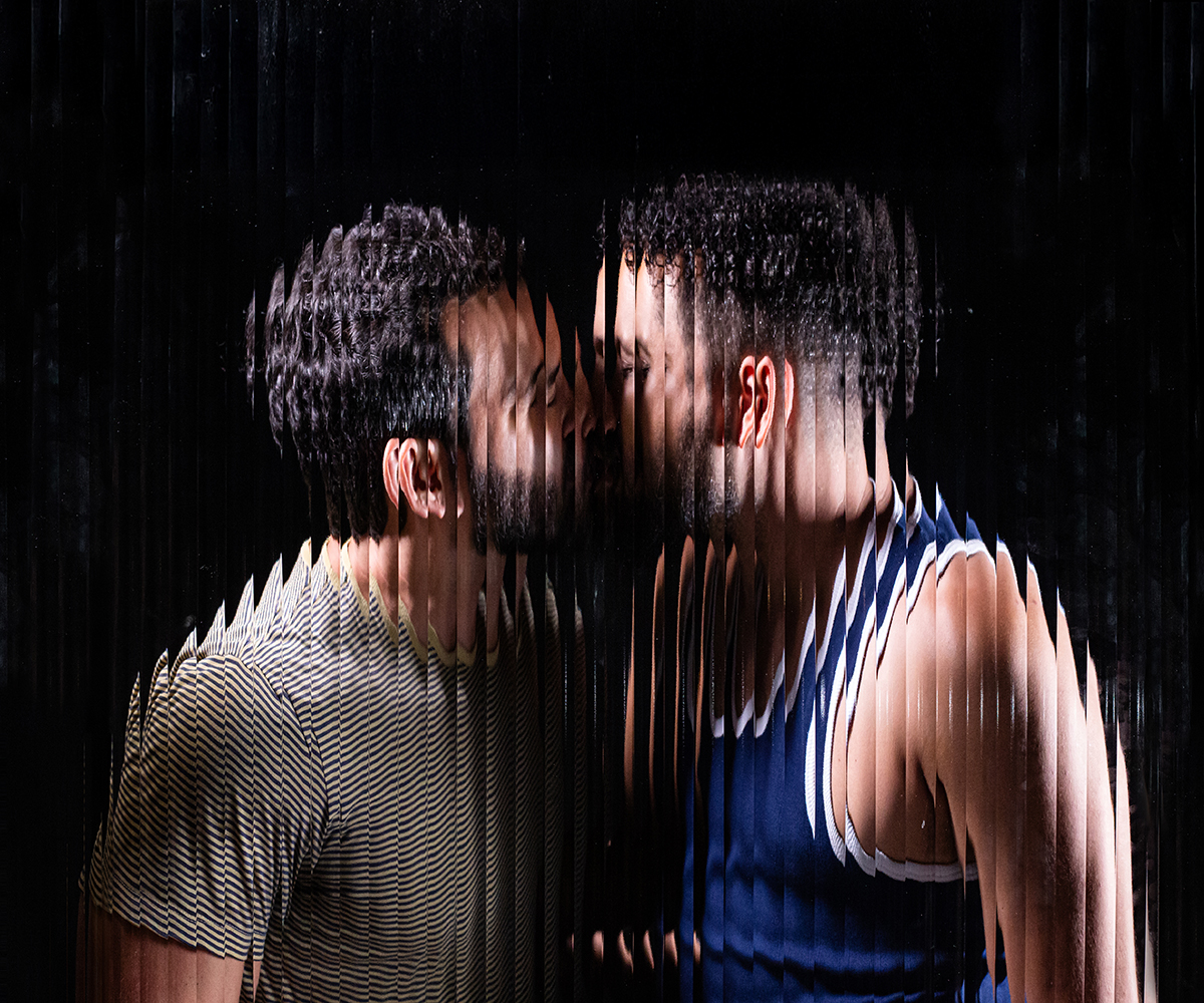 Hair: O musical que mudou o mundo está de volta em superprodução brasileira 7 Essa peça tem beijo gay