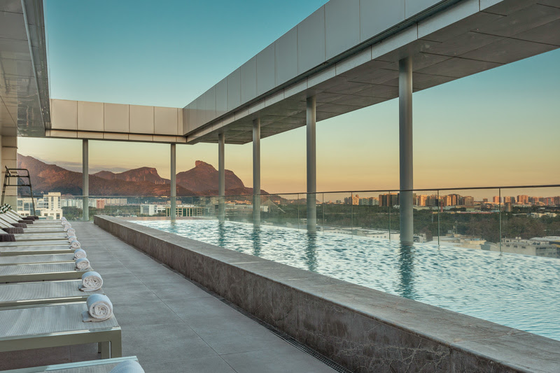 Hilton Barra e Copacabana apostam em rooftops e day use para os dias de sol 7 Hilton Barra - Foto: Tomás Rangel