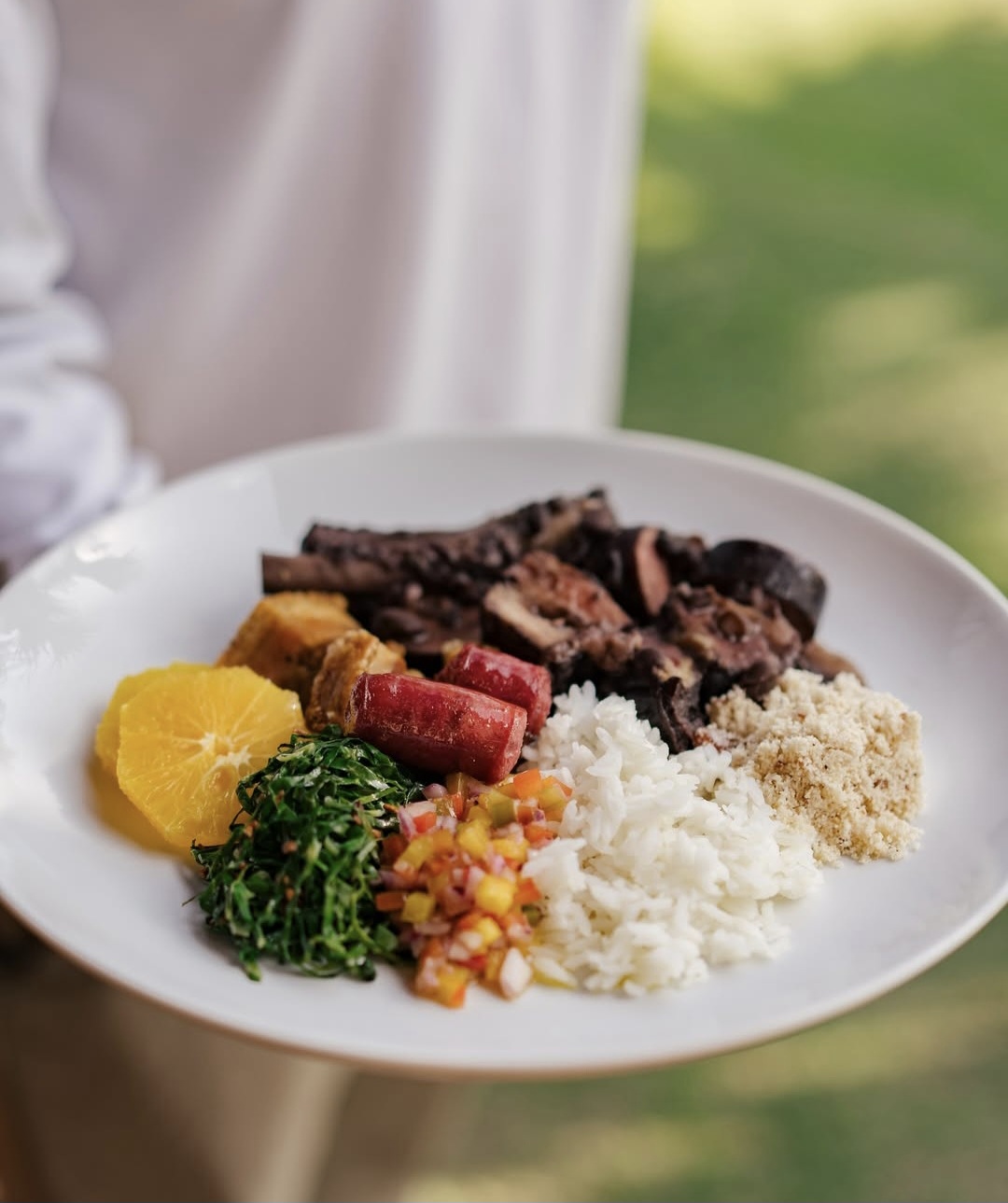 Feijoada com Música ao Vivo no restaurante The Jul´s – Zendaya Resort Búzios