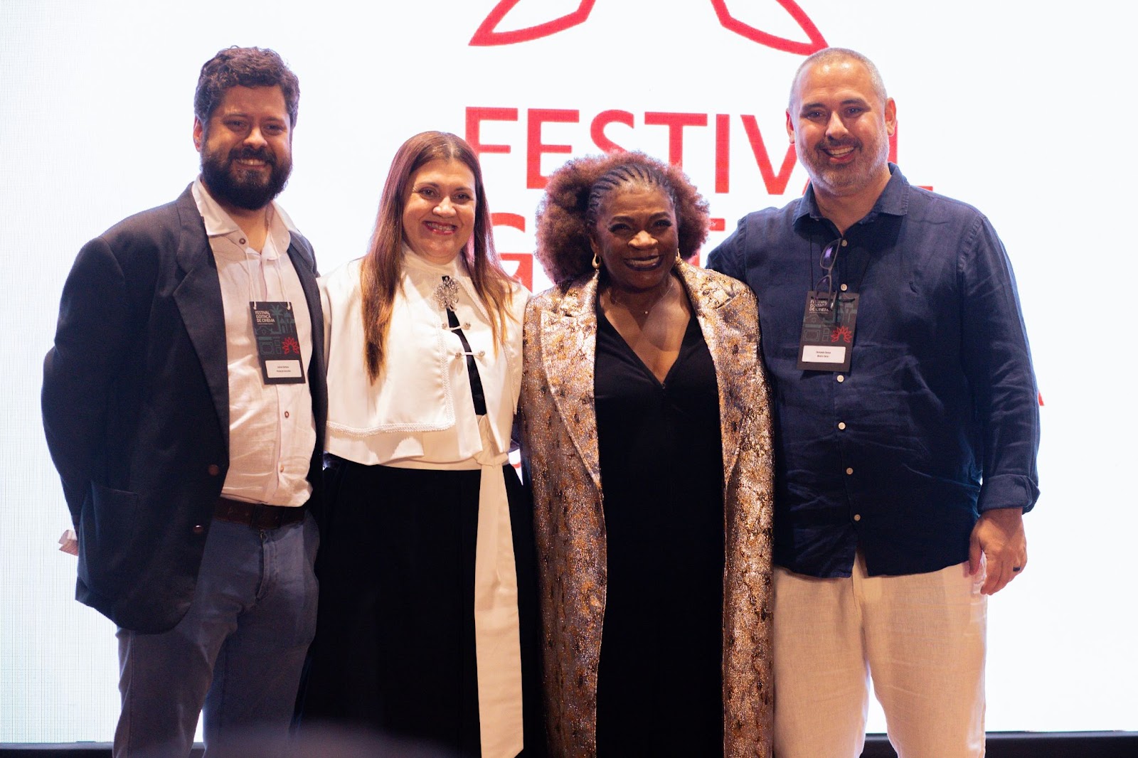 Gabriel Barbosa, Rosana Rodrigues, Zezé Motta e Fernando Sousa, durante a abertura