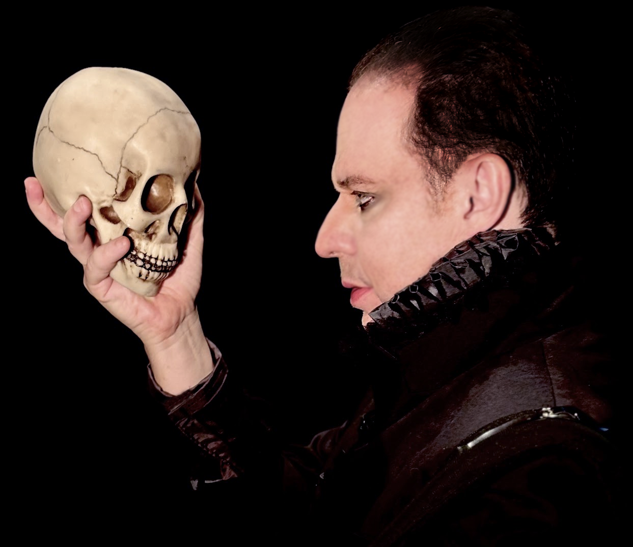 Primeiro espetáculo inédito de Viviane Mosé como dramaturga, “Desato” estreia nova temporada no Teatro Firjan SESI Centro 7 Hamlet