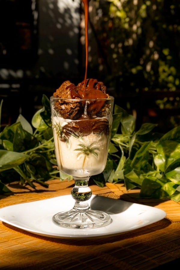 Brownie, banana gratinada e Sorvete Artesanal: descubra os sabores do Dia do Sorvete 7 Brownie com Sorvete