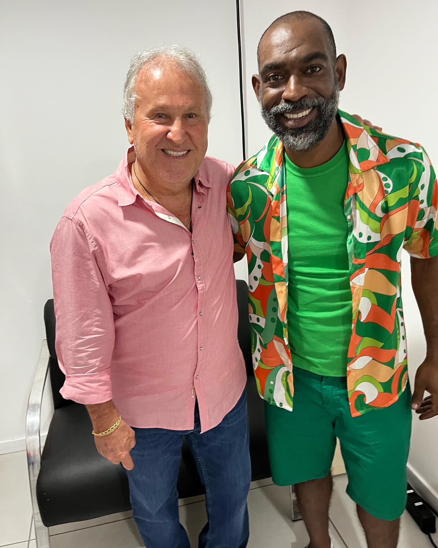 Samba, futebol e feijoada se encontram no Quintal do Zico em celebração à tradição carioca neste domingo 7 Zico e Negão da Serrinha