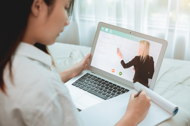 5 mudanças importantes no ensino EaD 2 Novo Marco Regulatório EAD - Adobe Stock