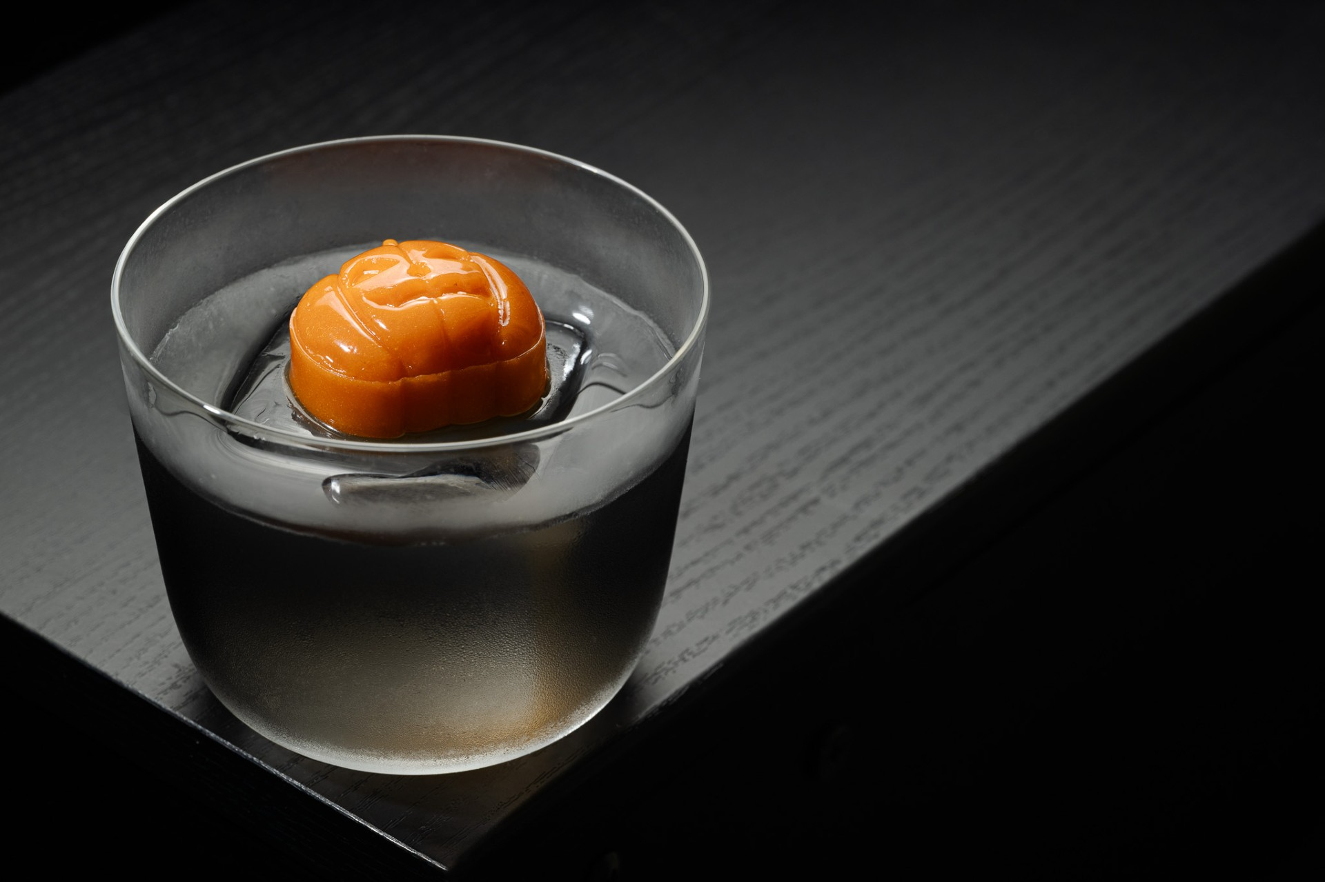 Fairmont Rio celebra o Día de los Muertos com show de Letrux no Spirit Copa Bar 8 Fairmont Rio