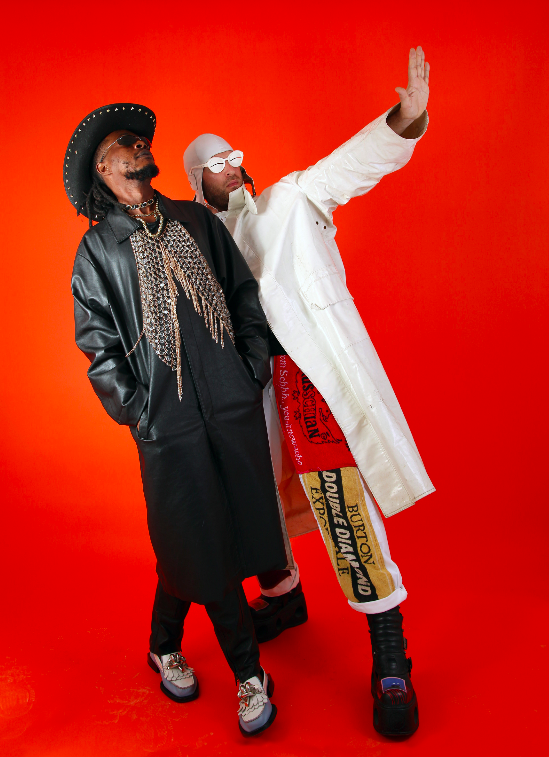 KOKOKO - aclamado duo congolês de música eletrônica experimental celebra a música africana contemporânea e estreia turnê no Rio 2 Kokoko