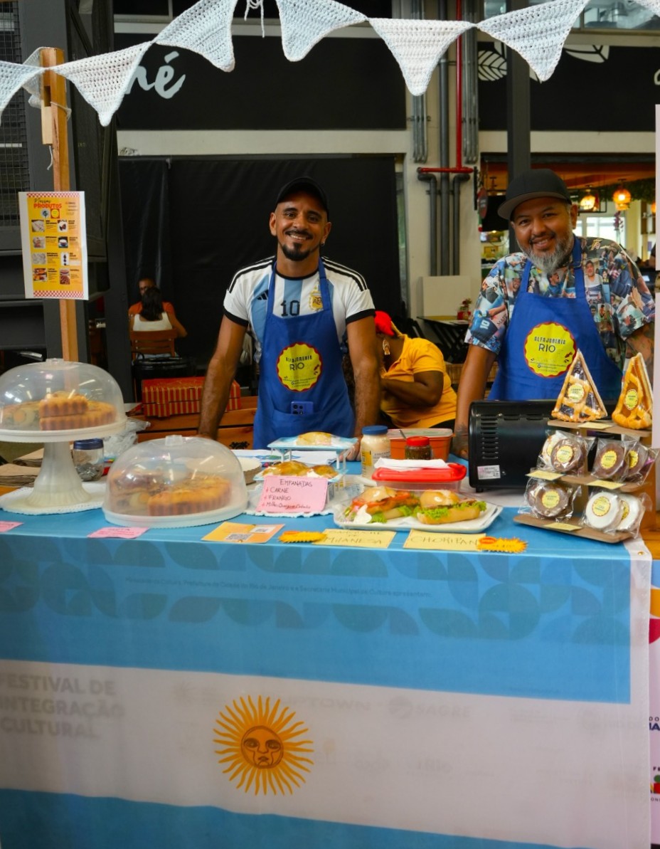 Prefeitura do Rio promove feira multicultural e gera renda para Imigrantes e refugiados 12 Prefeitura do Rio promove feira multicultural e gera renda para Imigrantes e refugiados
