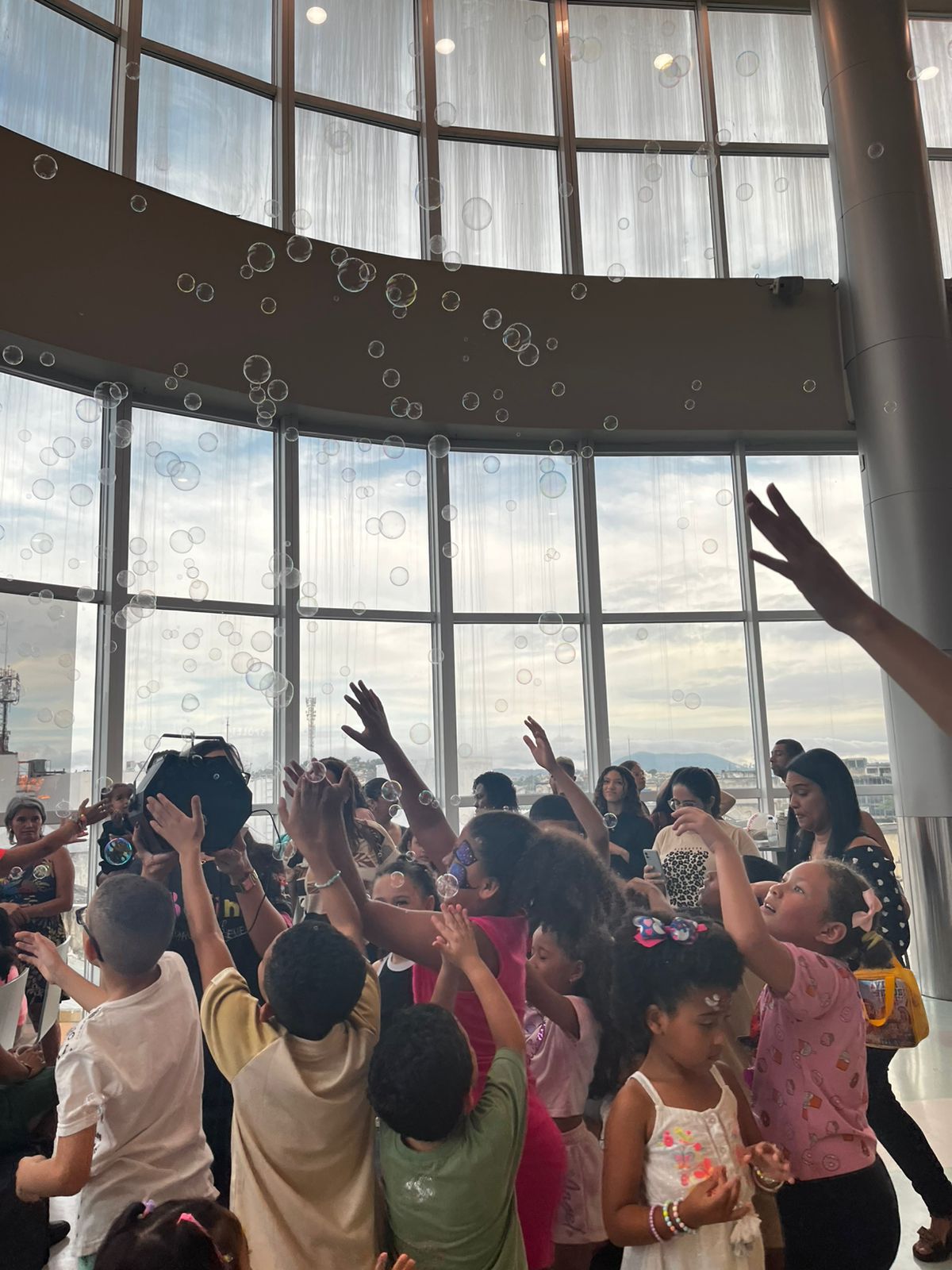 Shopping Pátio Alcântara promove programação especial de Carnaval para todas as idades