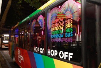 Ônibus balada LGBTQIA+ “Rainbow”