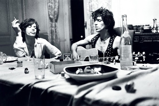 Casino Boogie dos Rolling Stones.