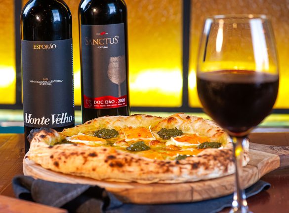 Oggi - Dia dos Pais - Vinhos e Pizza Formaggio Picante