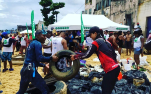 Instituto Fundo Limpo e Sprite promovem ação de limpeza e preservação em Salvador