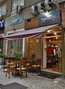 Degustação de vinhos no Farrapos Wine Bar