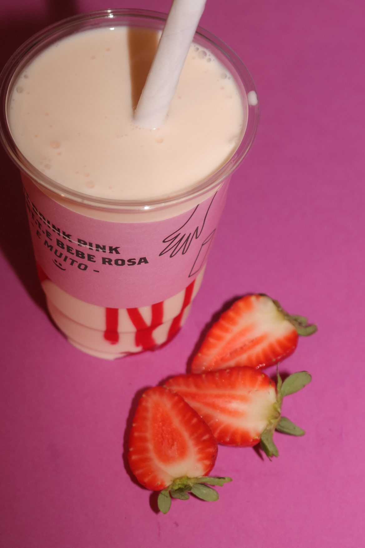 T.T. Burger e Ballena lançam Sacode em collab