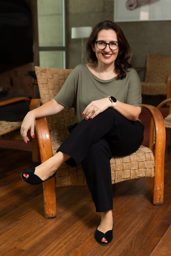 MINHA BIBLIOTECA - Giselle Guimarães