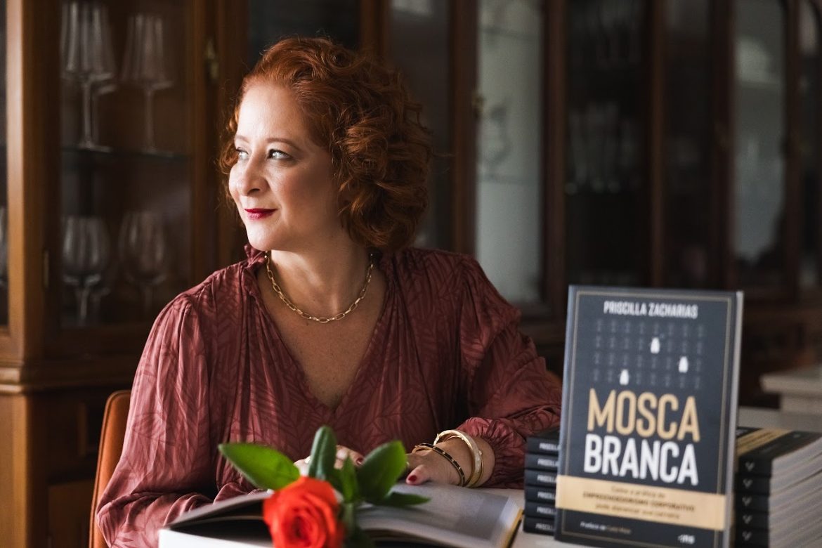 Priscilla Zacharias - Mosca Branca