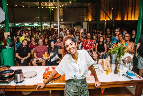 A chef, escritora e aartista Bela Gil estará no festival com uma de suas receitas