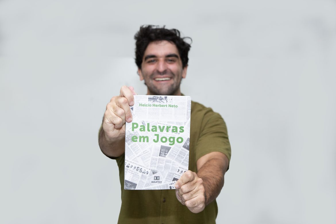 Helcio Neto, autor do livro
