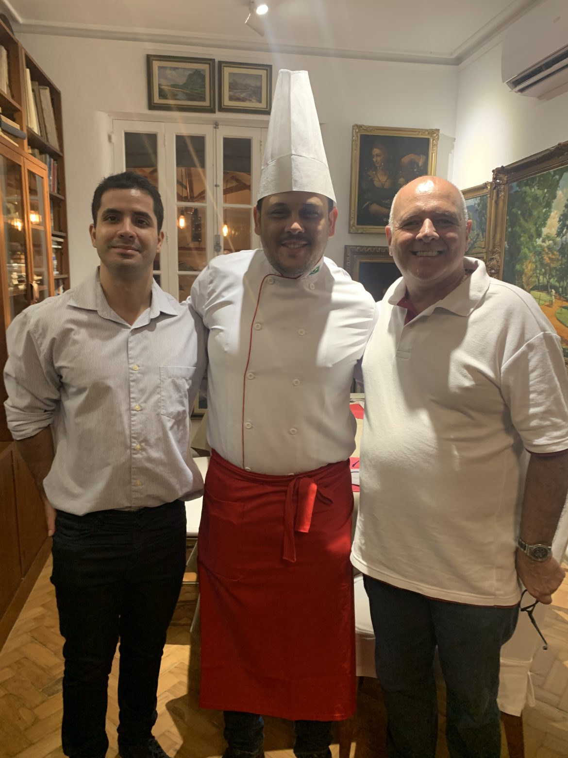 Matheus Oliveira ,o Chef Renan Ferreira e Chico Vartulli