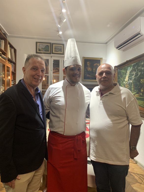 Bayard Boiteux. ,o chef Renan Ferreira e Chico Vartulli Bayard Boiteux. ,o chef Renan Ferreira e Chico Vartulli