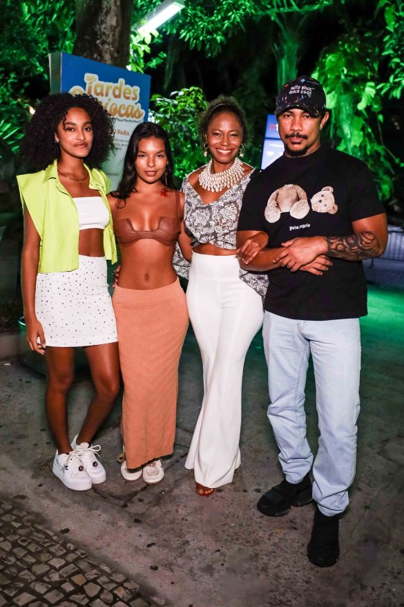 TIM MUSIC NOITES CARIOCAS 2024 – Livia Silvia, Mel Muzzilo, Edvania Carvalho e Xama-19 DE ABRIL – SHOW ZECA PAGODINHO – FOTO GABI NETTO TIM MUSIC NOITES CARIOCAS 2024 - Livia Silvia, Mel Muzzilo, Edvania Carvalho e Xama-19 DE ABRIL - SHOW ZECA PAGODINHO - FOTO GABI NETTO