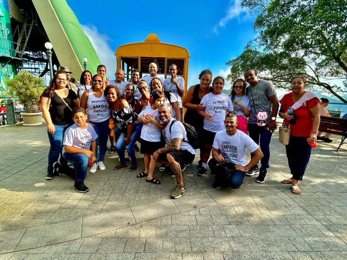 Crianças autistas visitam o Pão de Açúcar pela primeira vez
