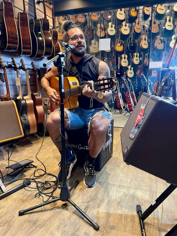 Labrise Beach Club promove show com Bruno D´Ávila