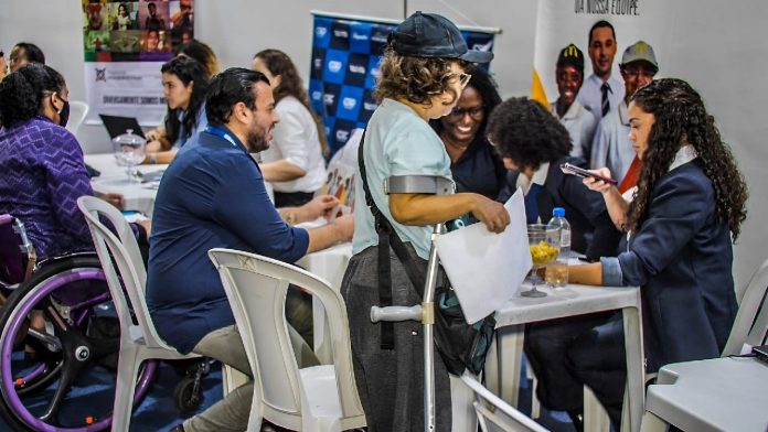Feirão de empregos em Niterói oferece 250 Vagas para Pessoas com Deficiência