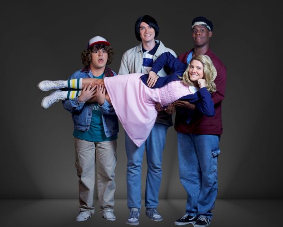 Strangers Sings - Ada Anjos, Iuri Manzini, Douglas Motta e Giulia Nassa