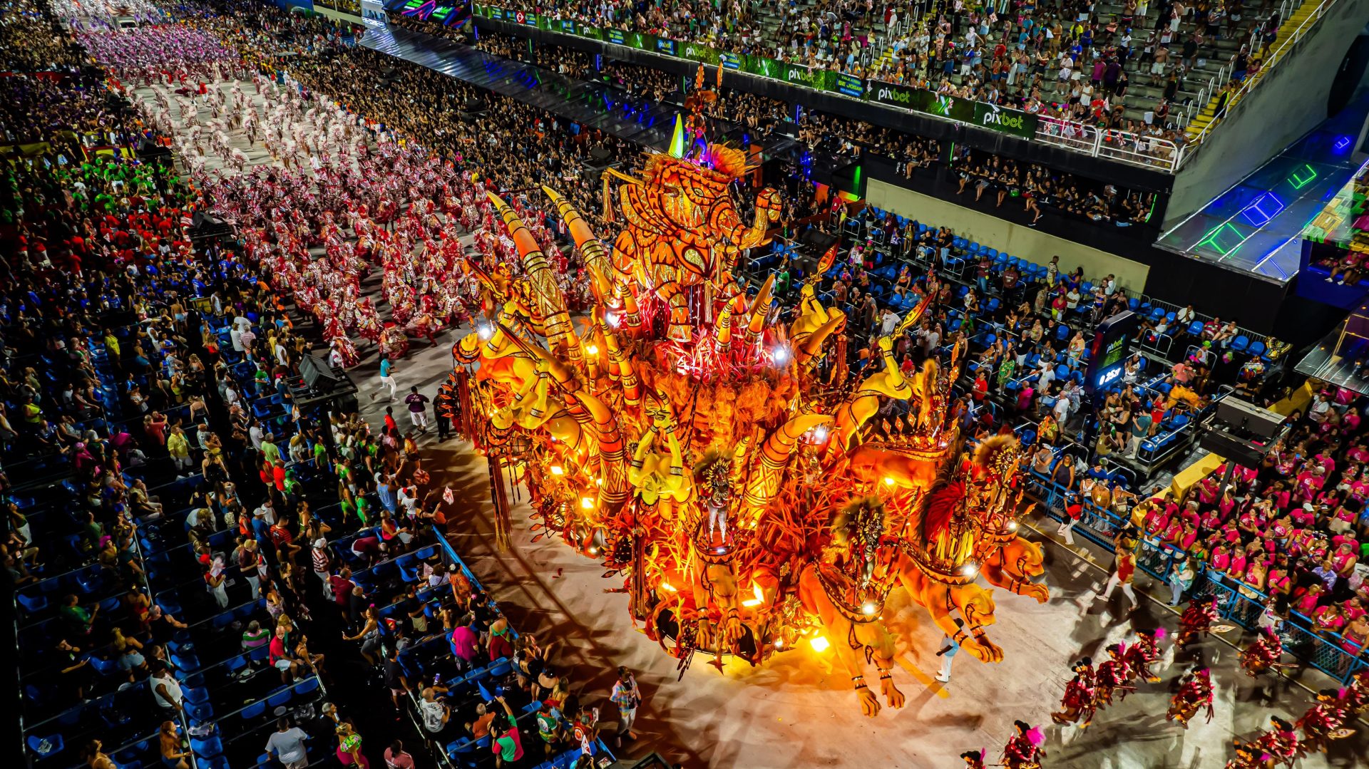 Rio Carnaval terá três dias de desfiles oficiais a partir de 2025