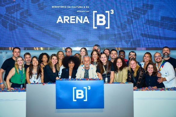 B3 abre antigo espaço do pregão para festival cultural