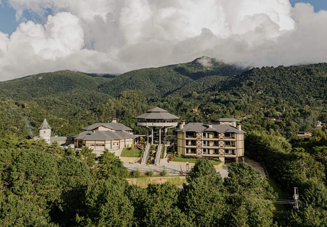 Sierra 360º- restaurante giratório no alto da montanha