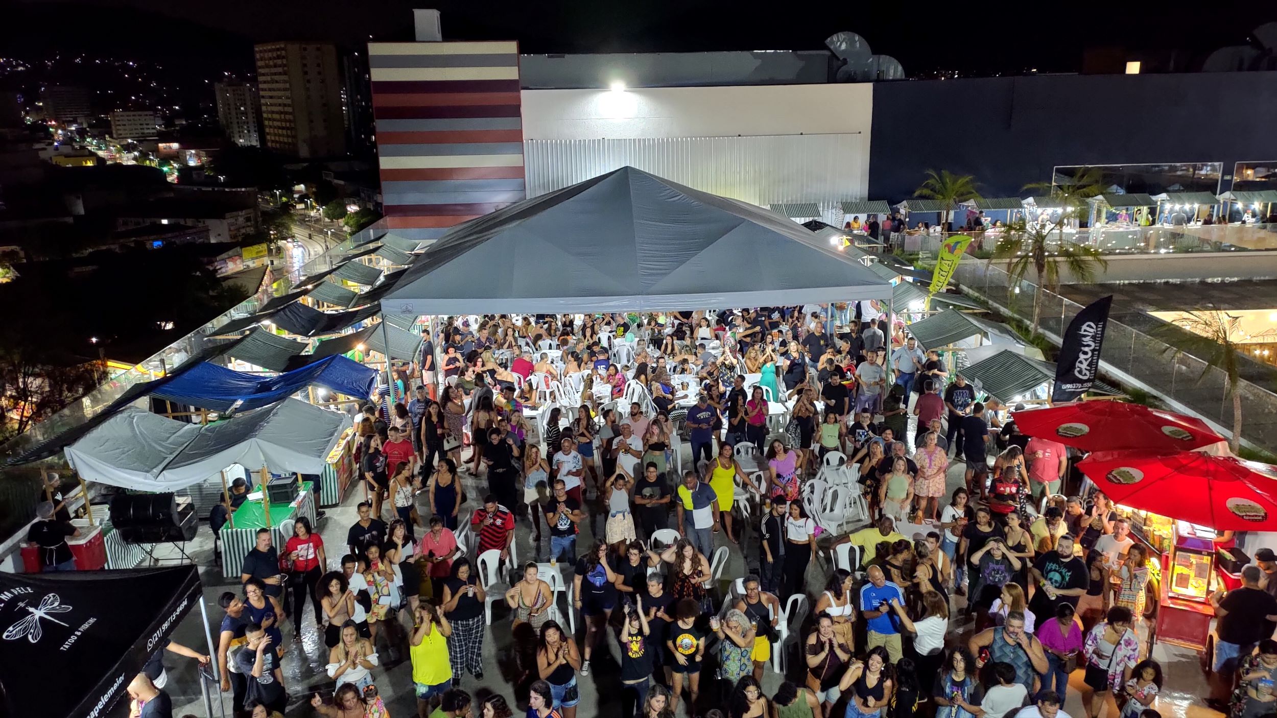 Evento Gastro Samba agita o rooftop do Shopping Taquara Plaza.Baixa