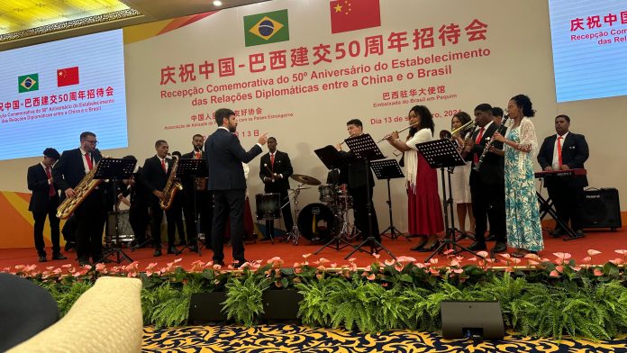 Orquestra Forte de Copacabana na China