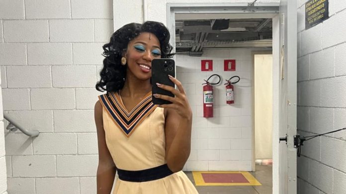 Carol Roberto inicia temporada paulista de “Hairspray”