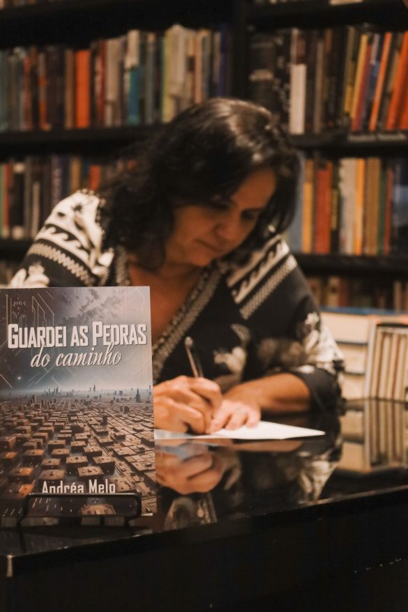 Andrea Melo, CEO da A Melo, lança seu livro na Livraria Travessa Andrea Melo, CEO da A Melo, lança seu livro na Livraria Travessa