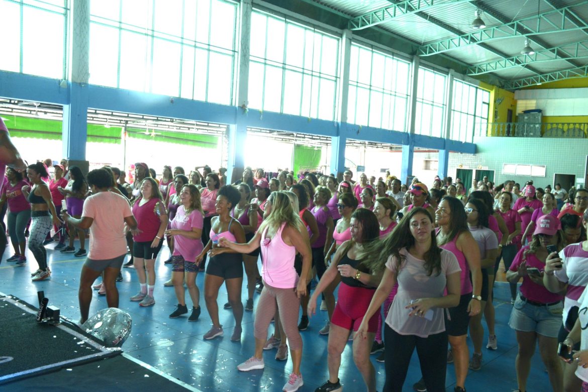 Outubro Rosa: O coreógrafo faz evento de dança para conscientização sobre o Câncer de Mama