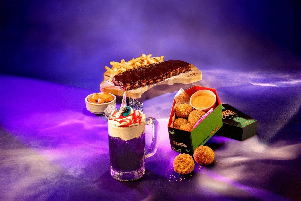 Outback entra no clima de Halloween e apresenta novidades exclusivas com temática de susto e mistério Outback entra no clima de Halloween e apresenta novidades exclusivas com temática de susto e mistério