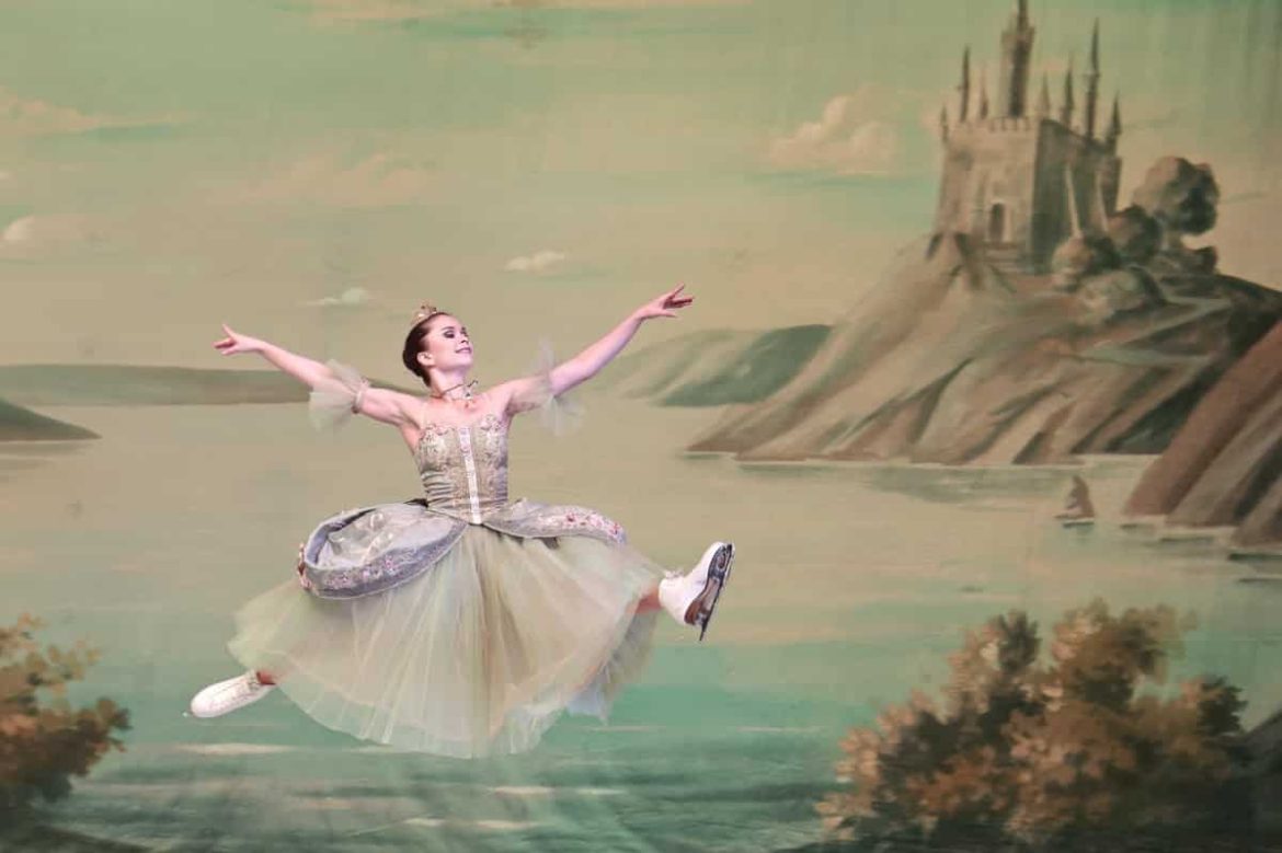 Ballet de Moscow no Gelo apresenta O Lago dos Cisnes