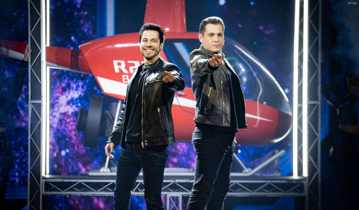 Henry & Klauss levam o ilusionismo ao extremo na Farmasi Arena Henry & Klauss levam o ilusionismo ao extremo na Farmasi Arena