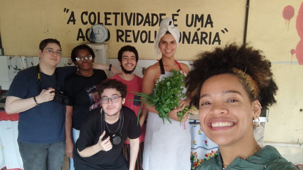 Grupo Pela Vidda promove formatura para alunos LGBTQIA+ em vulnerabilidade social