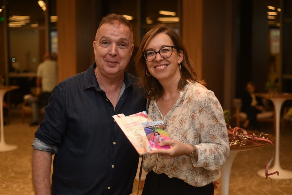 Bayard Boiteux e Caroline Mouchard ,que veio prestigiar o belga Alain Taillard um dos co autores Bayard Boiteux e Caroline Mouchard ,que veio prestigiar o belga Alain Taillard um dos co autores
