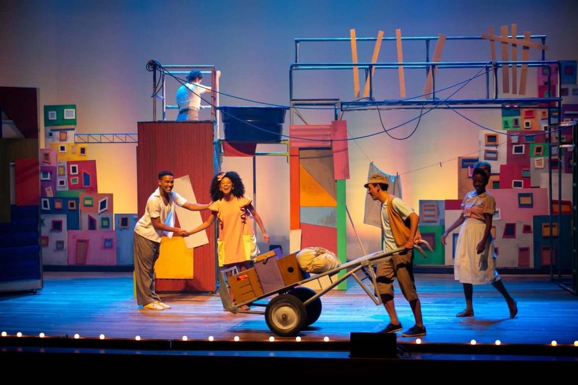 A menina do meio do mundo - Elza Soares para Crianças