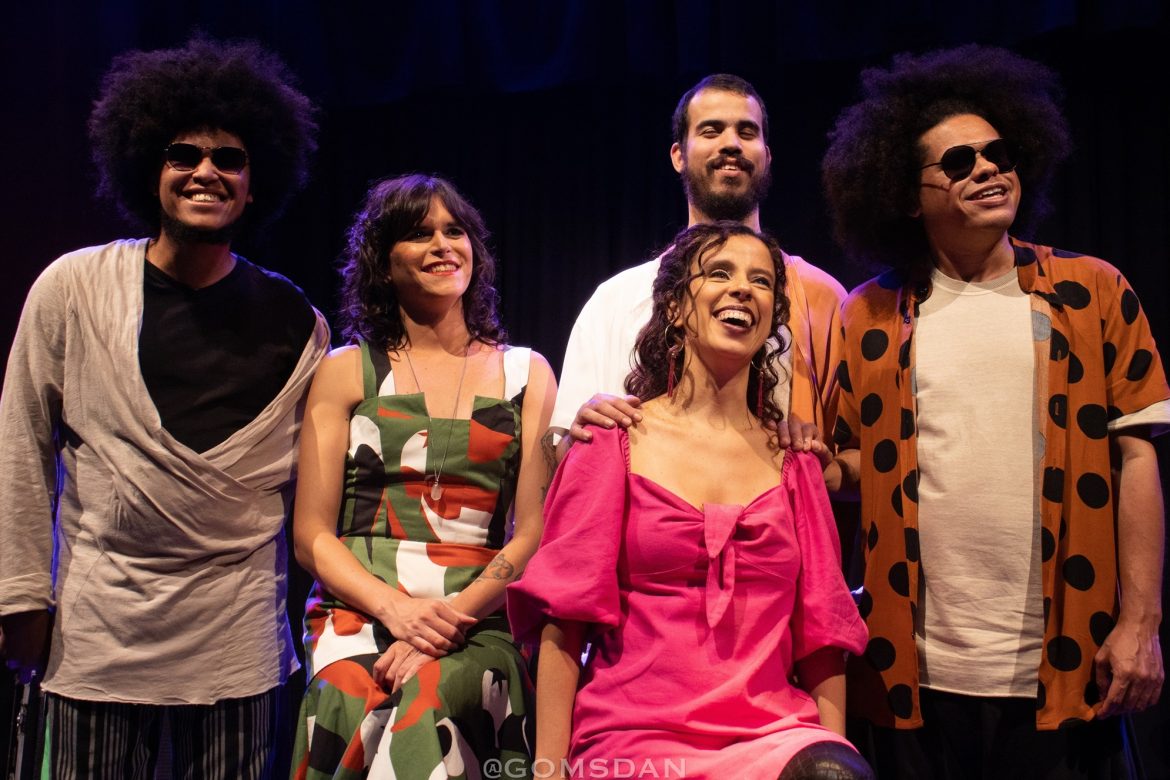 Show Som do Invisível - Sara Bentes e Banda