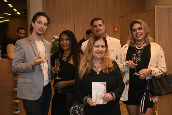 Sacerdotisa Alana Morgana e convidados