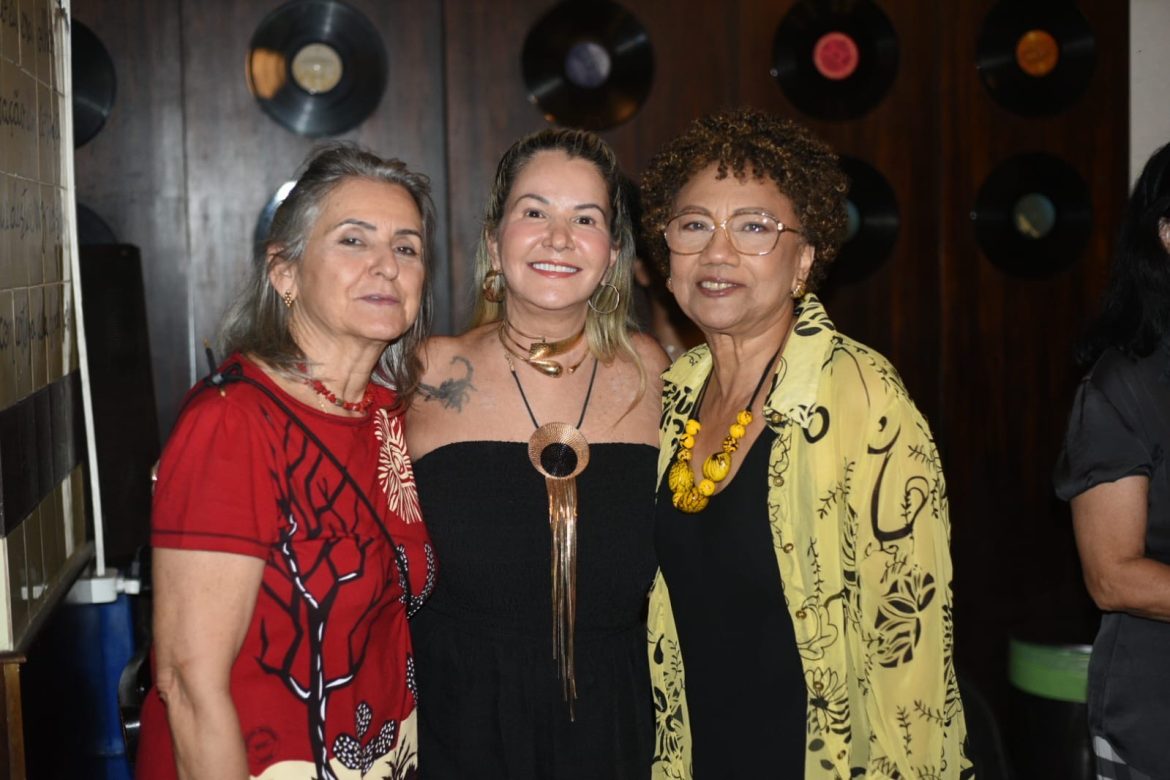 Constança Carvalho ,Viviane Fernandes e Célia Domingues Constança Carvalho ,Viviane Fernandes e Célia Domingues